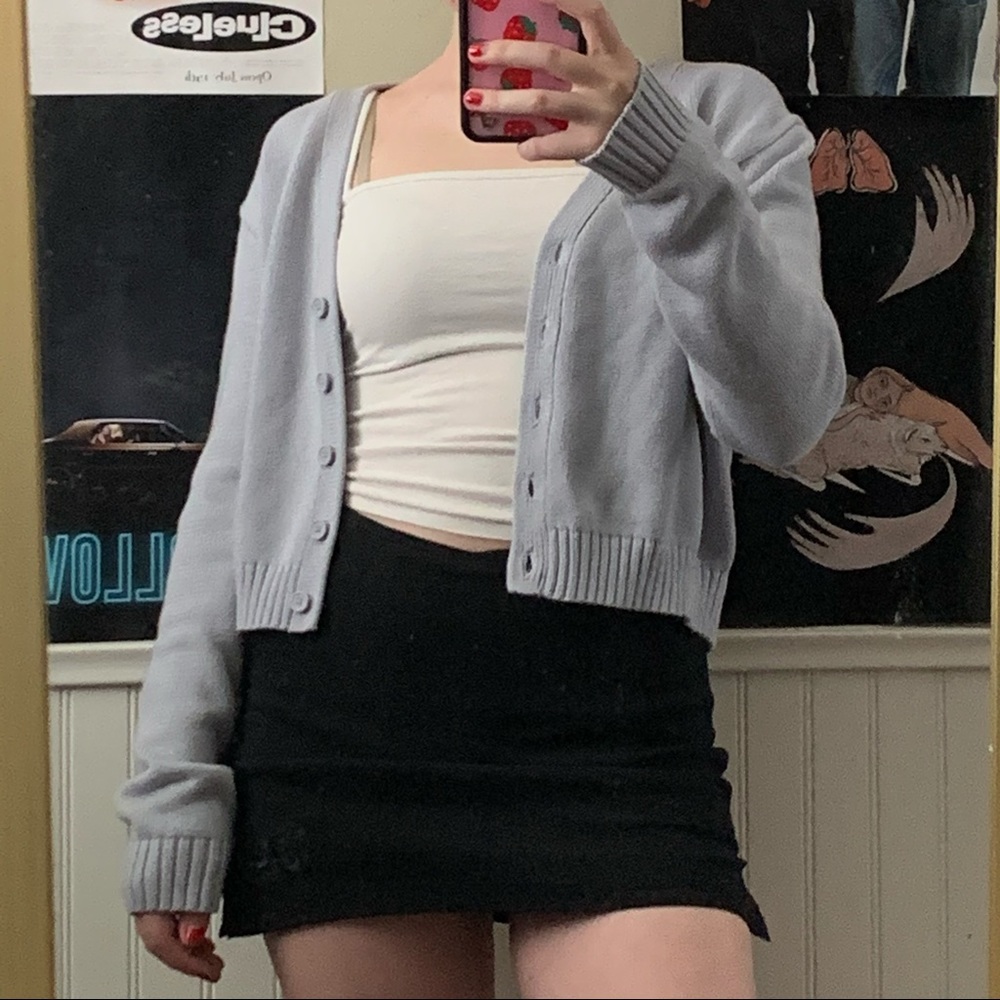 Brandy Melville Billie Cardigan - Picture 3 of 3